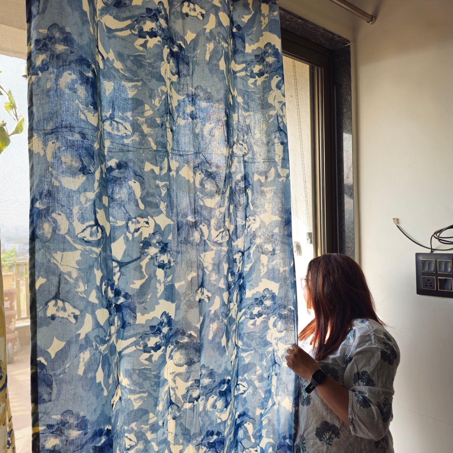 Indigo & White Abstract Cotton Curtain – Lightweight, Flowy & Elegant