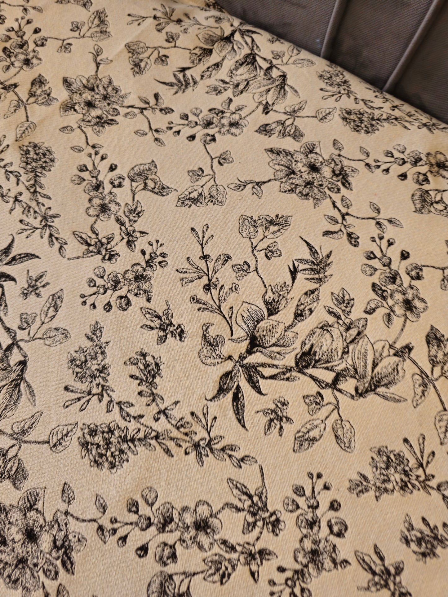 anti-slip handloom sofa cover