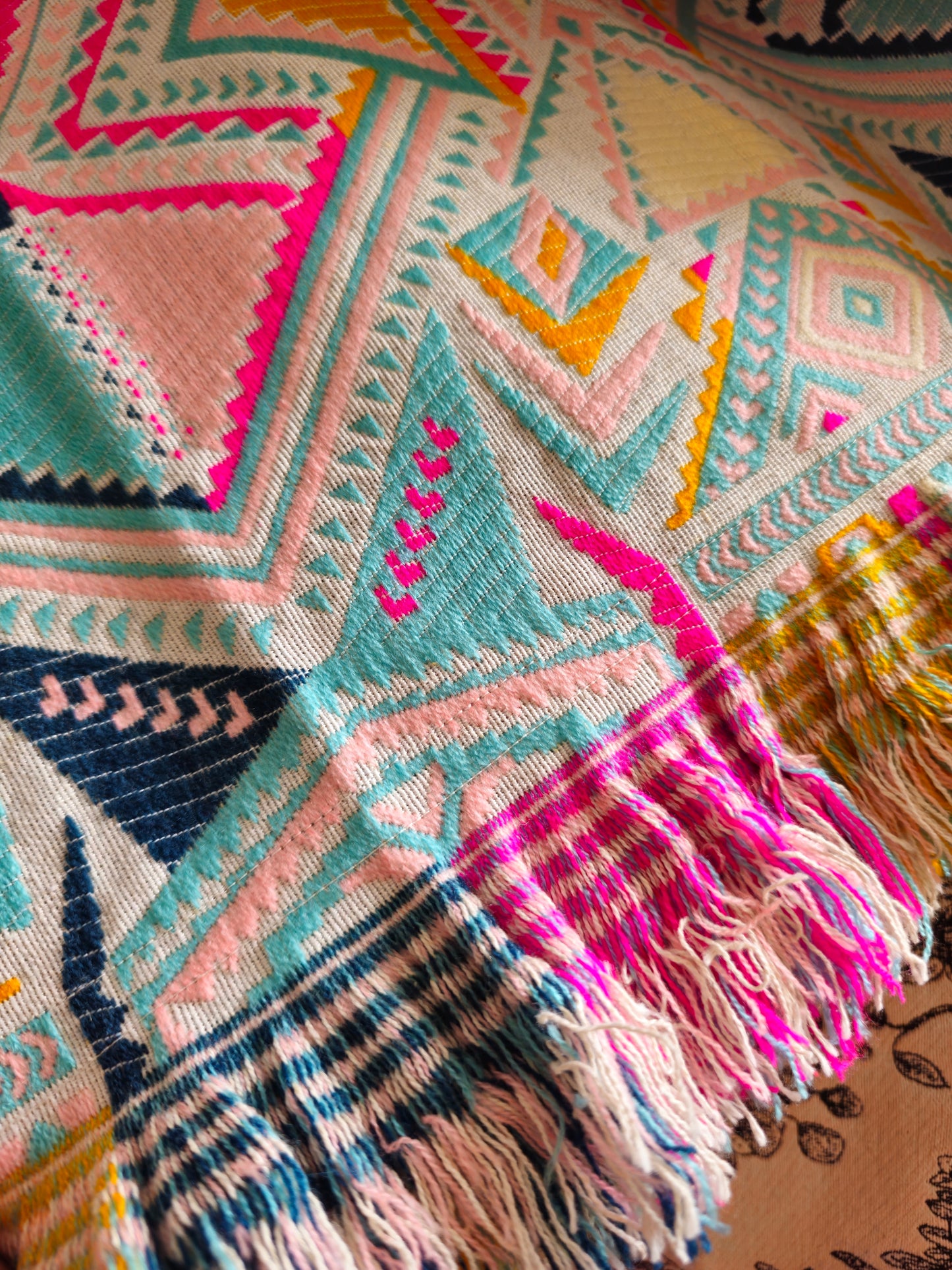 pastel triangle pattern sofa cover