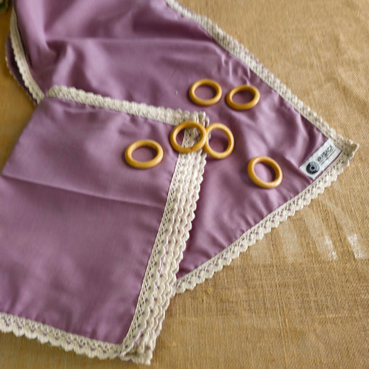 Lavender Colour 6 Seater Cotton Table Runner With Place Mat And Wooden Rings