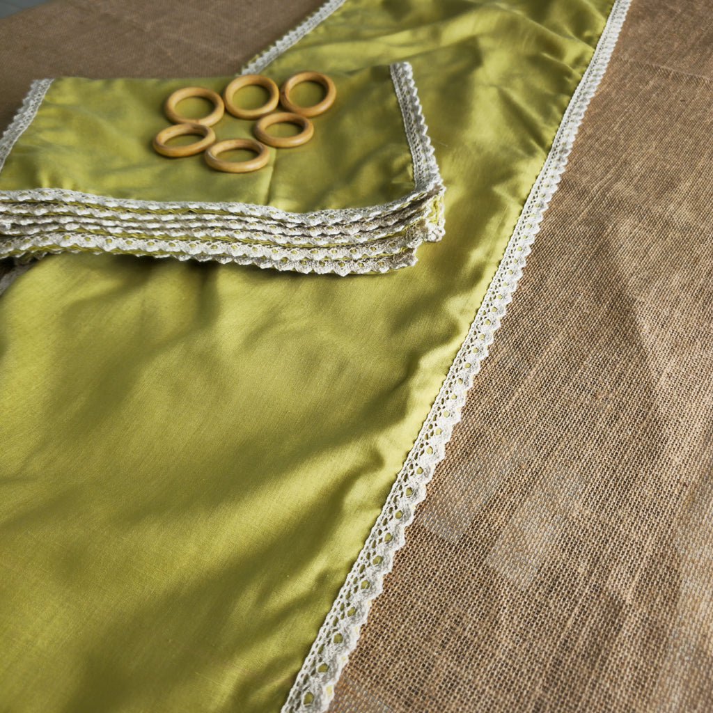 Yellow 6 Seater Cotton Table Runner With Place Mat And Wooden Rings