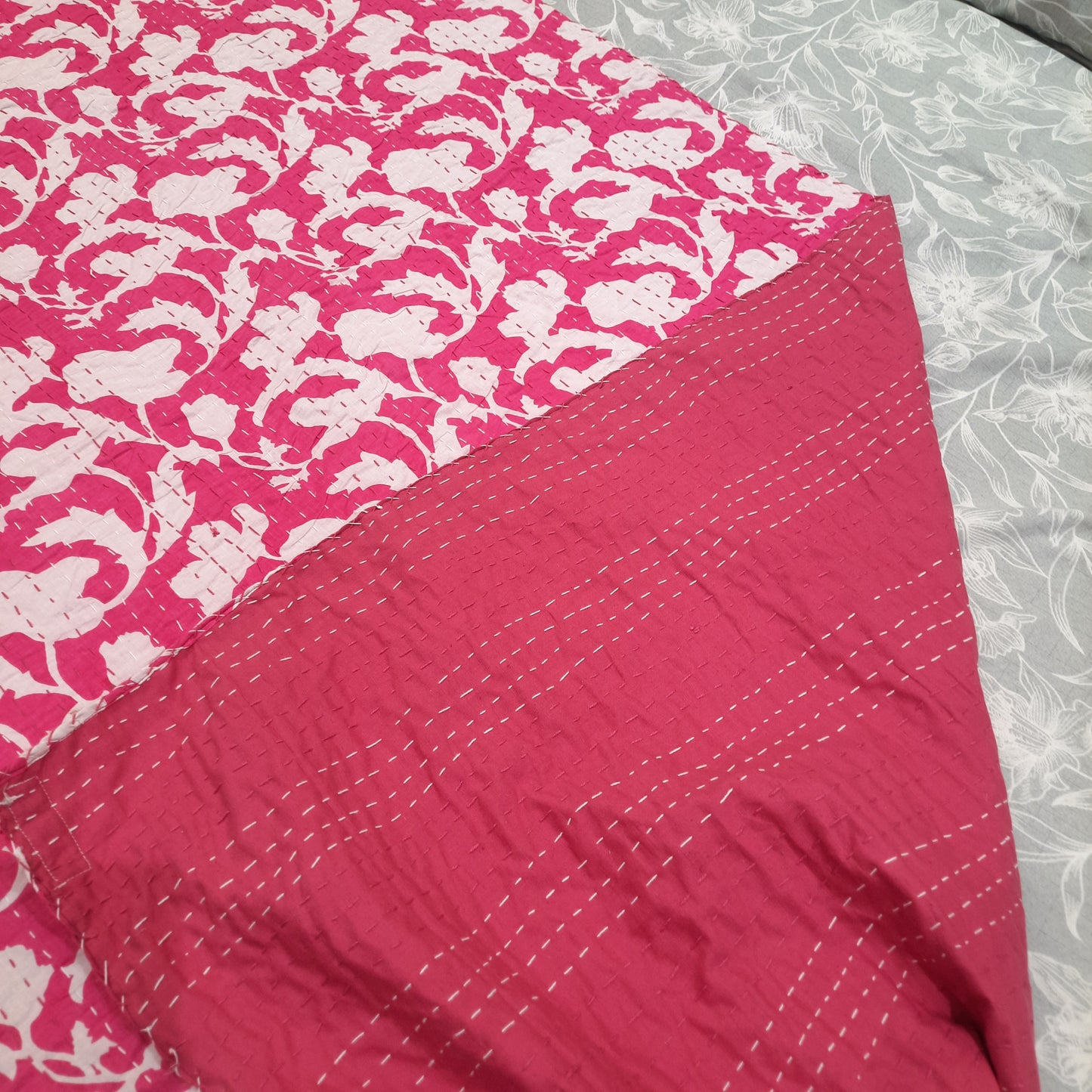 Pink And White Kantha Work Floral Single Bedcover