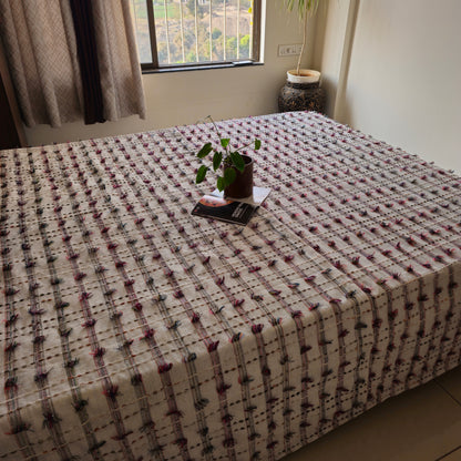 White Handloom Slub Cotton Bed Cover – Multicolour Thread Work Elegance