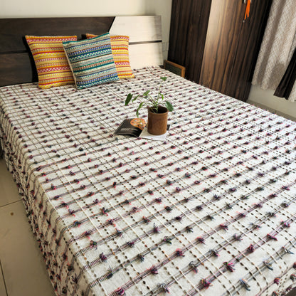 White Handloom Slub Cotton Bed Cover – Multicolour Thread Work Elegance