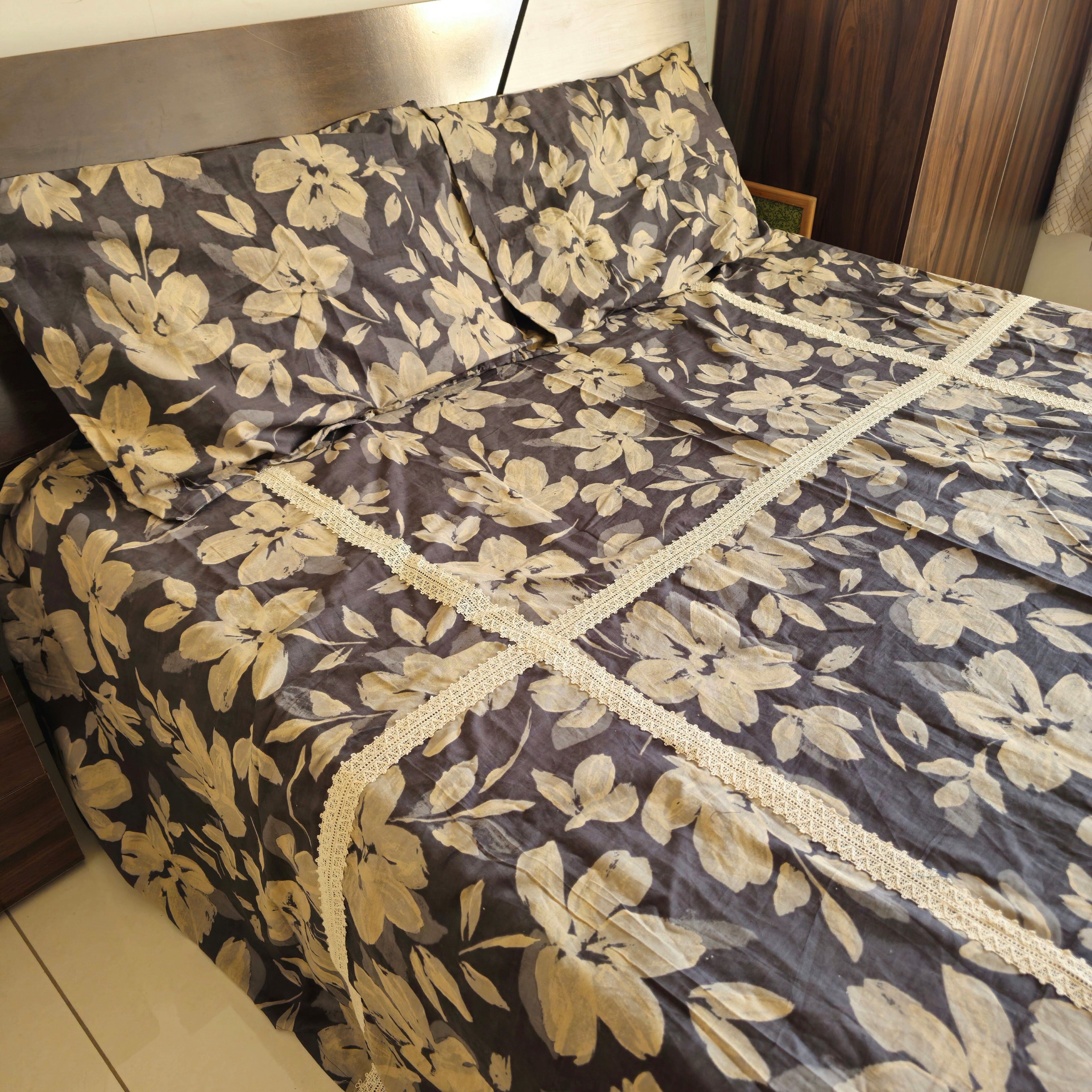 Brown & Beige Floral Cotton King Size Bedsheet – Vintage Lace Elegance