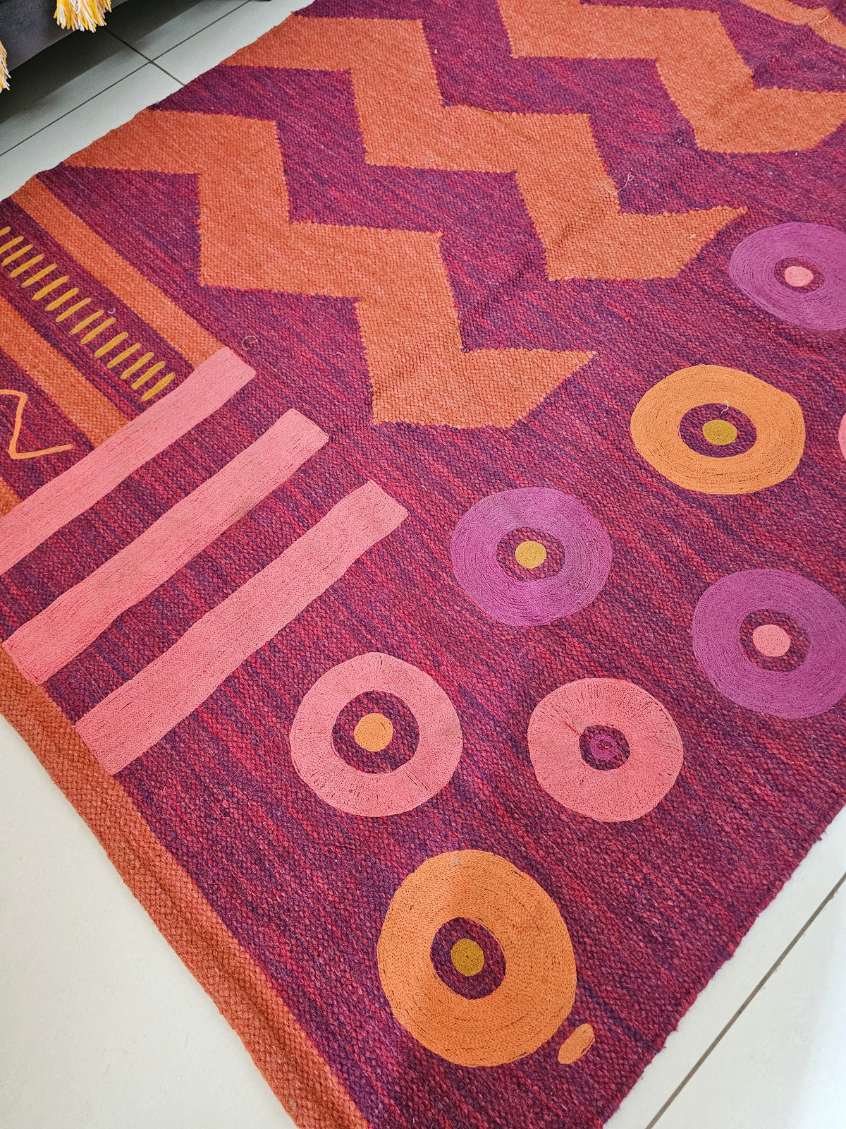 5x8  ft | Varsaca Sunburst Geometric Handwoven Wool Rug | Terracotta & Crimson Abstract