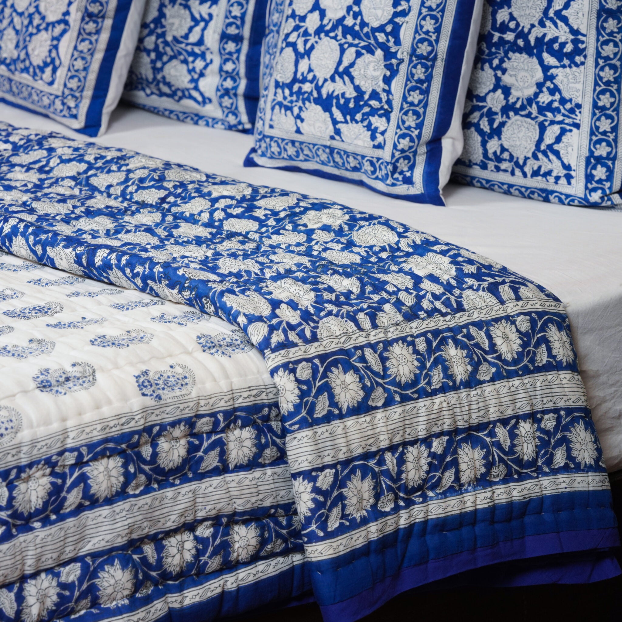 Indigo Blue Floral Print Pure Cotton Reversible Dohar King Size