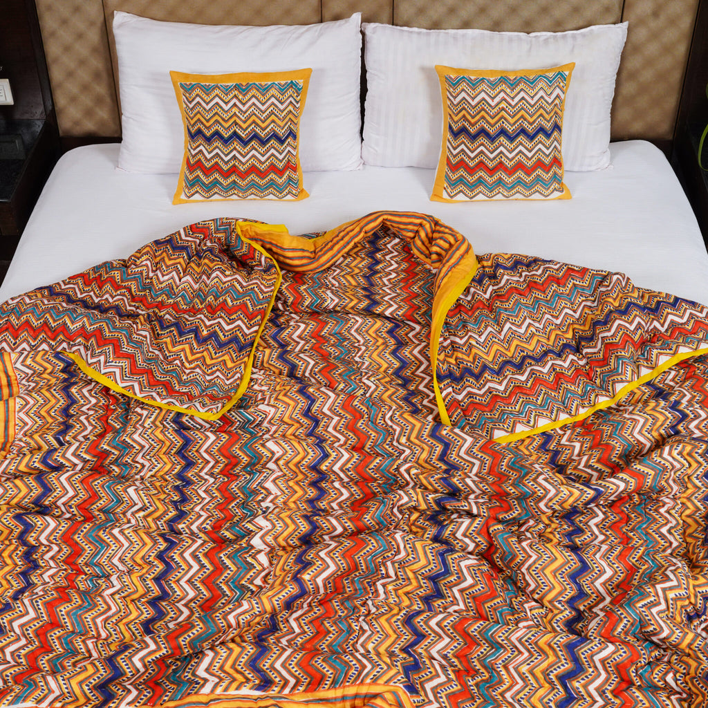 Multicolour Abstract Print Pure Cotton Reversible Dohar King Size