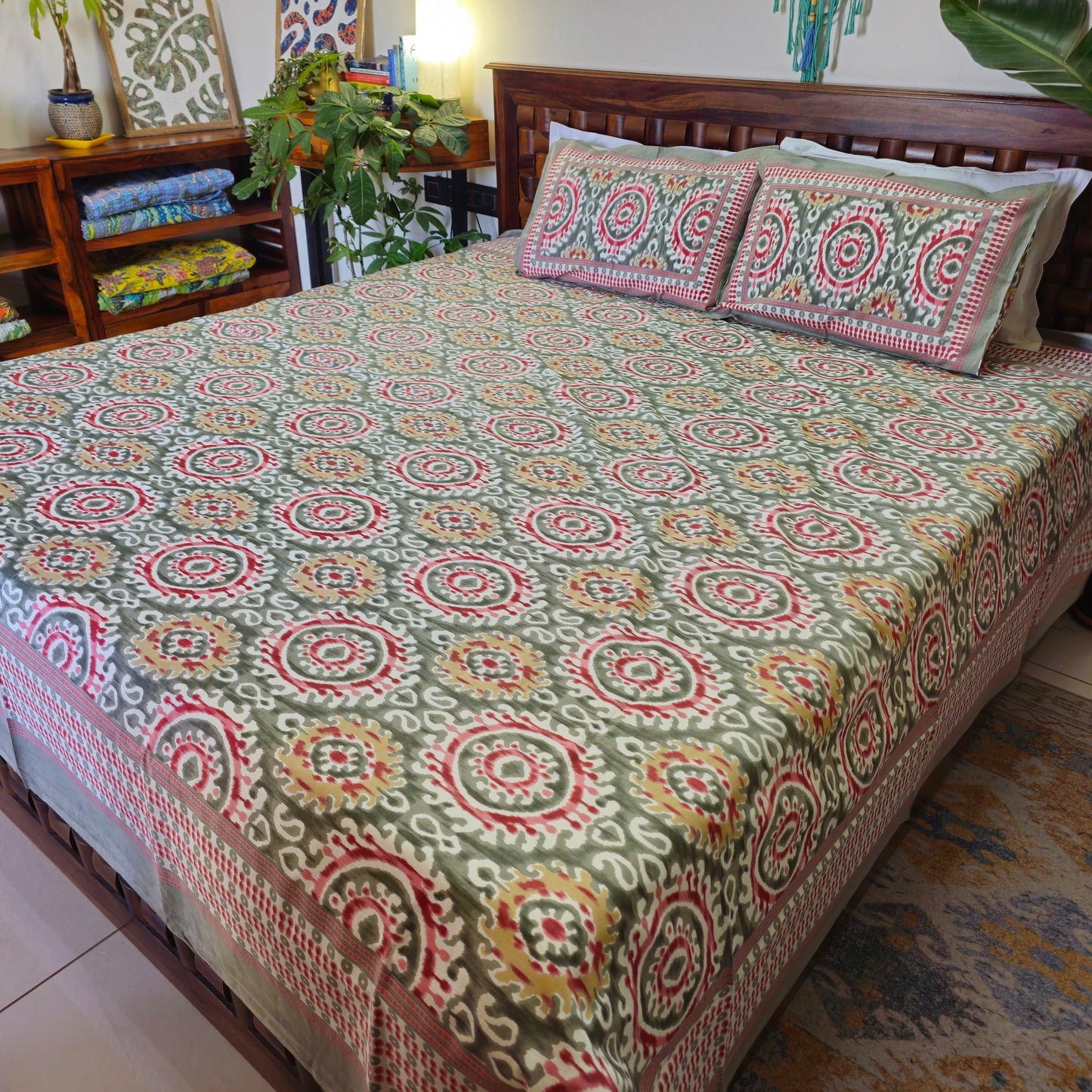 Grey And Pink Ikkat Print King Size Bedsheet