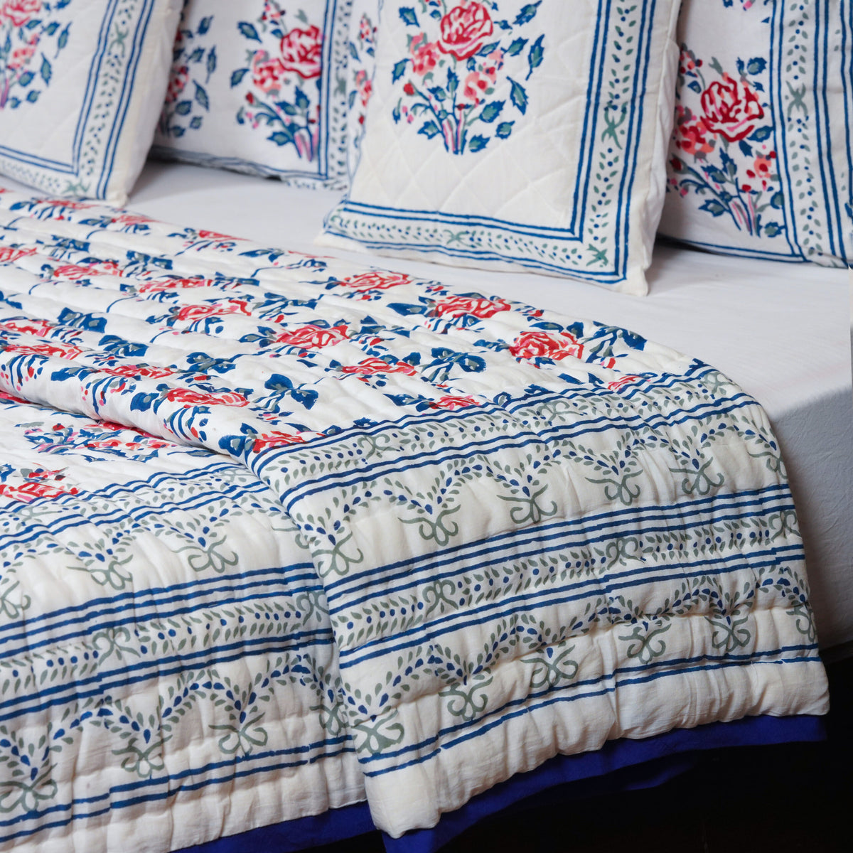 Red Razai Red White Blue Floral Jaipuri Razai | King Size 90x100 Reversible Mul ...