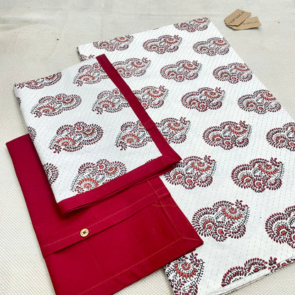 Maroon-White Geometric Print King Size Bedsheet With Marron Color Border