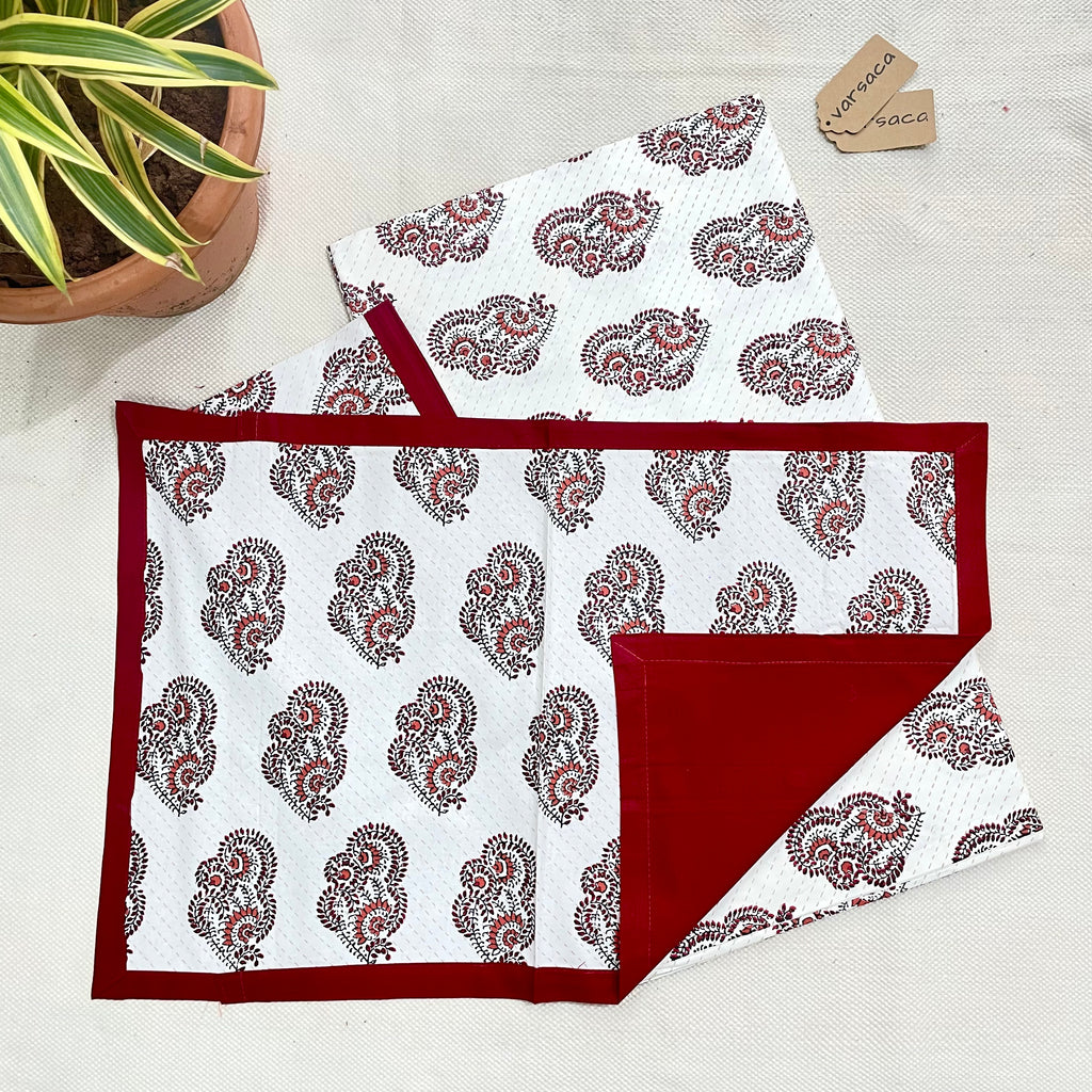 Maroon-White Geometric Print King Size Bedsheet With Marron Color Border