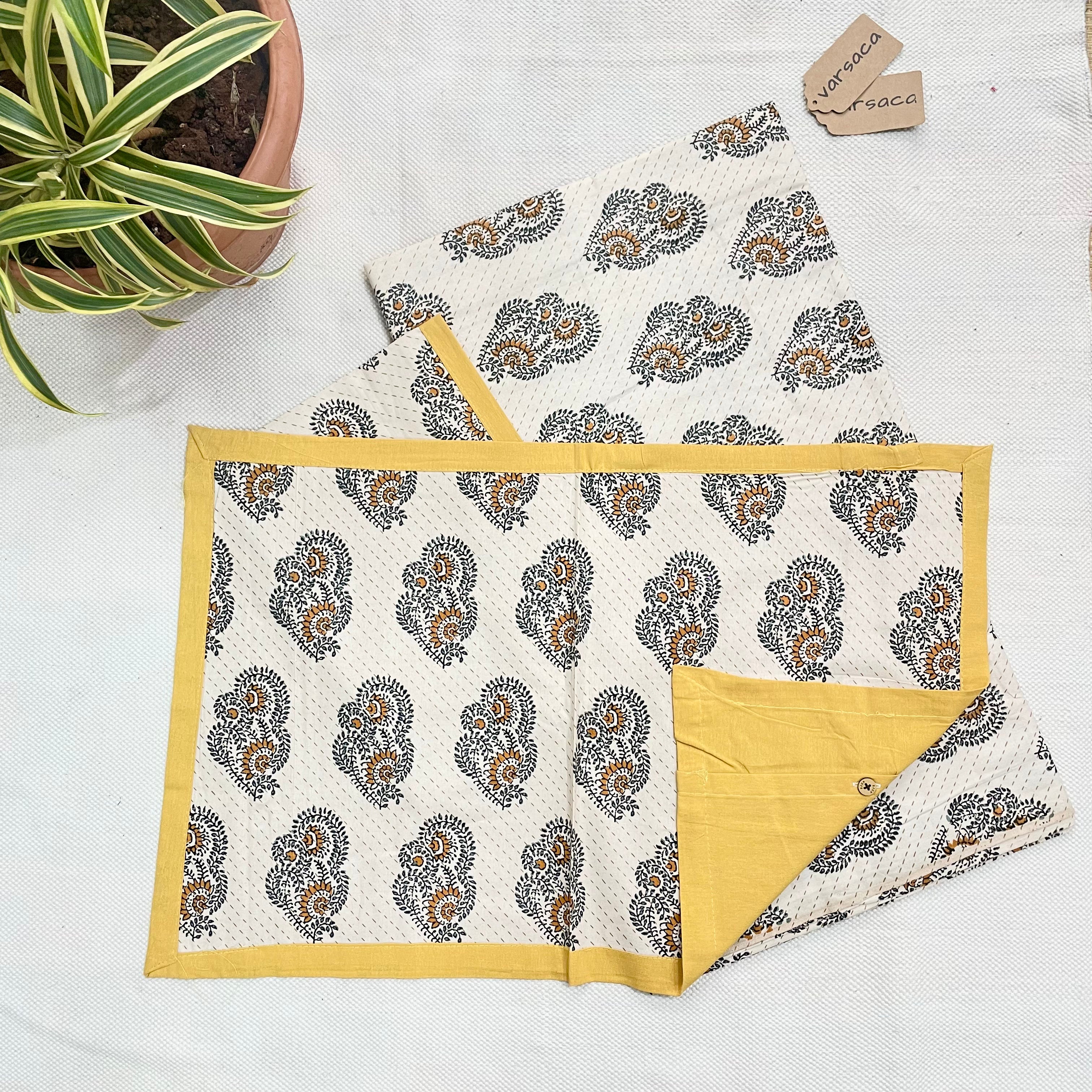 Yellow-White Geometric Print King Size Bedsheet With Yellow Color Border