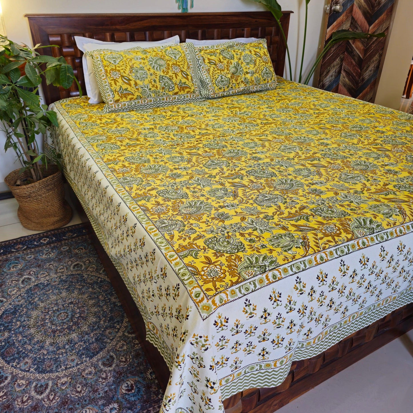 Pure Cotton White And Yellow Floral King Size Bed Sheet