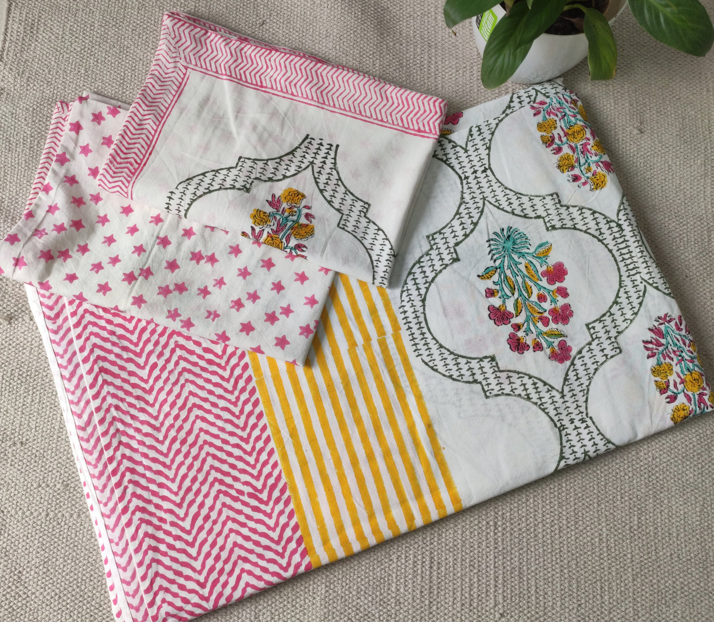 Traditional White Cotton Bedsheet – Yellow & Pink Hand Block Printed Motifs + Pillow Covers (100×108″)