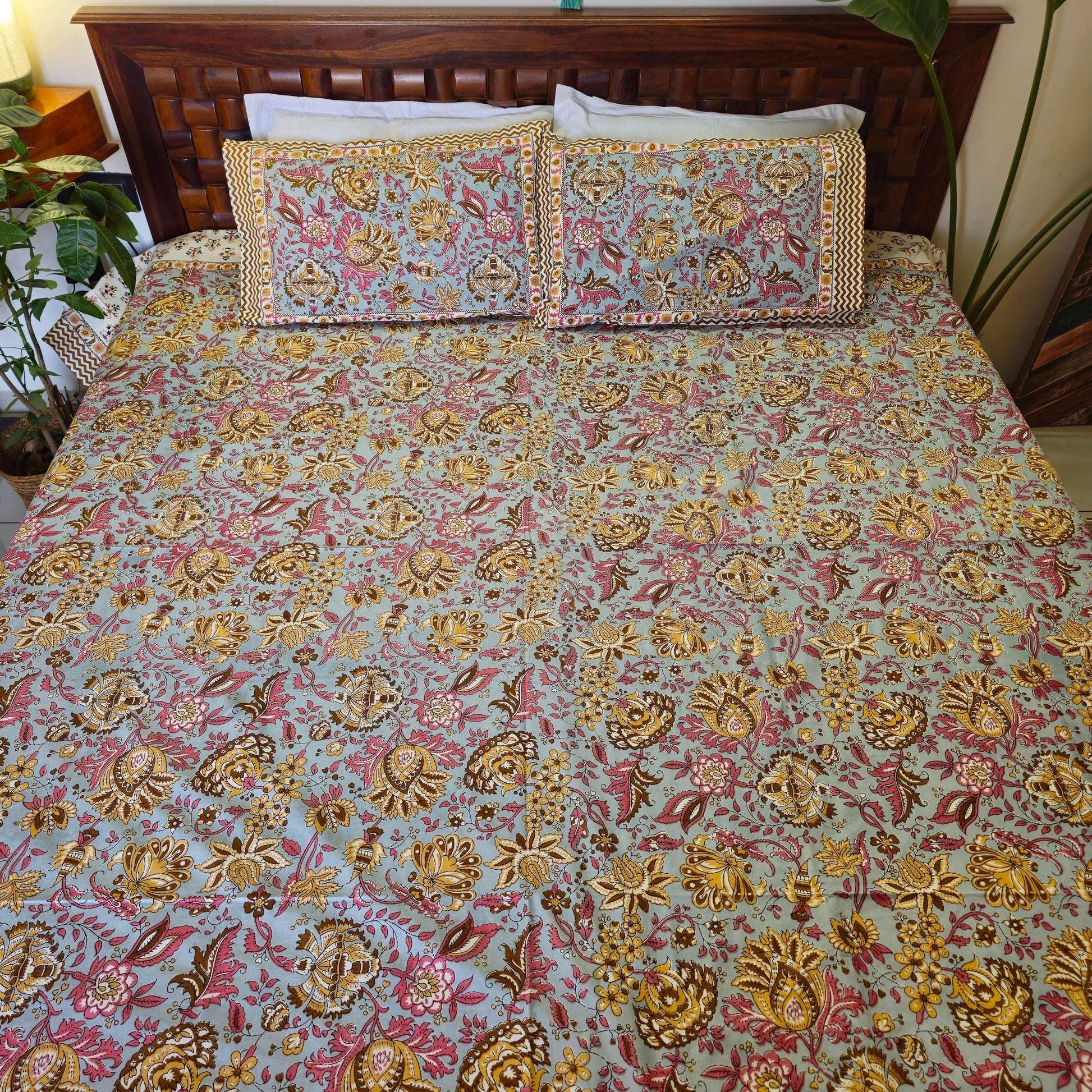 Pure Cotton White And Beige Floral King Size Bed Sheet