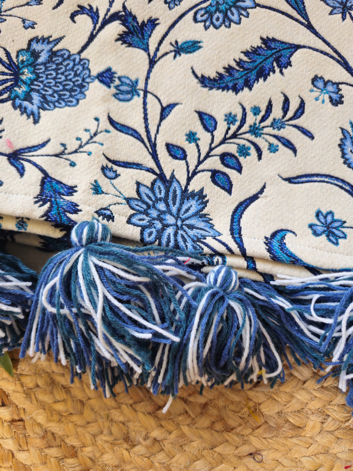 blue white handloom throw