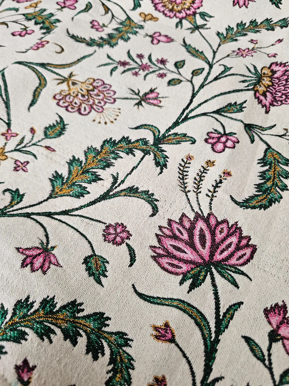 white cotton dining table runner
